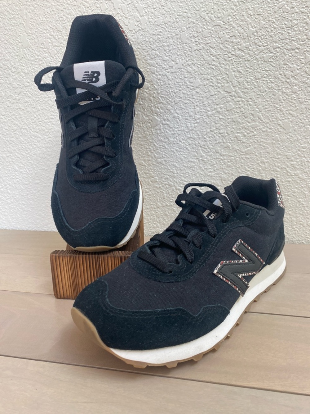 New Balance Women’s Black Retro Runner Sneakers